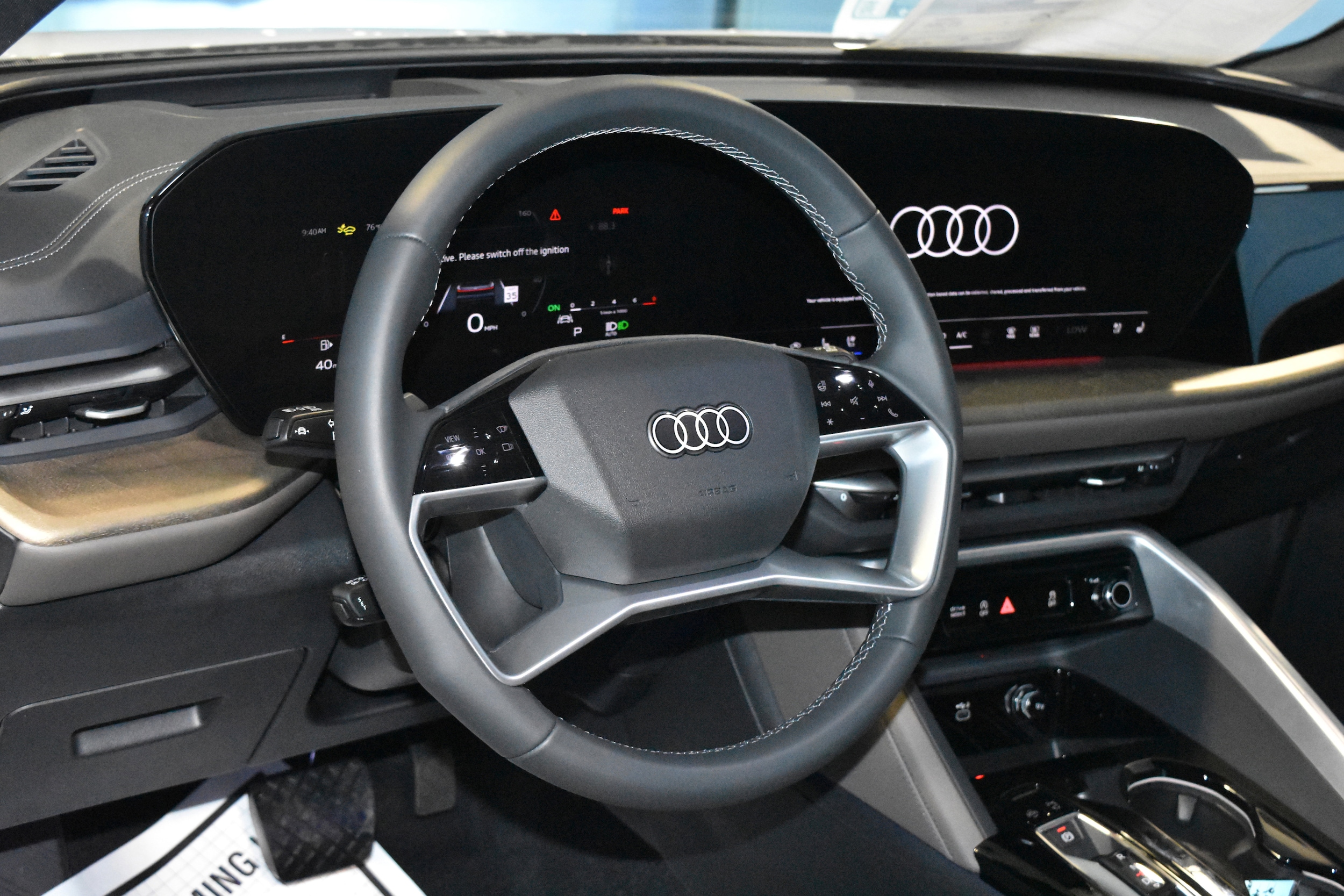 2025 Audi Q5 2.0T Premium Plus photo 2