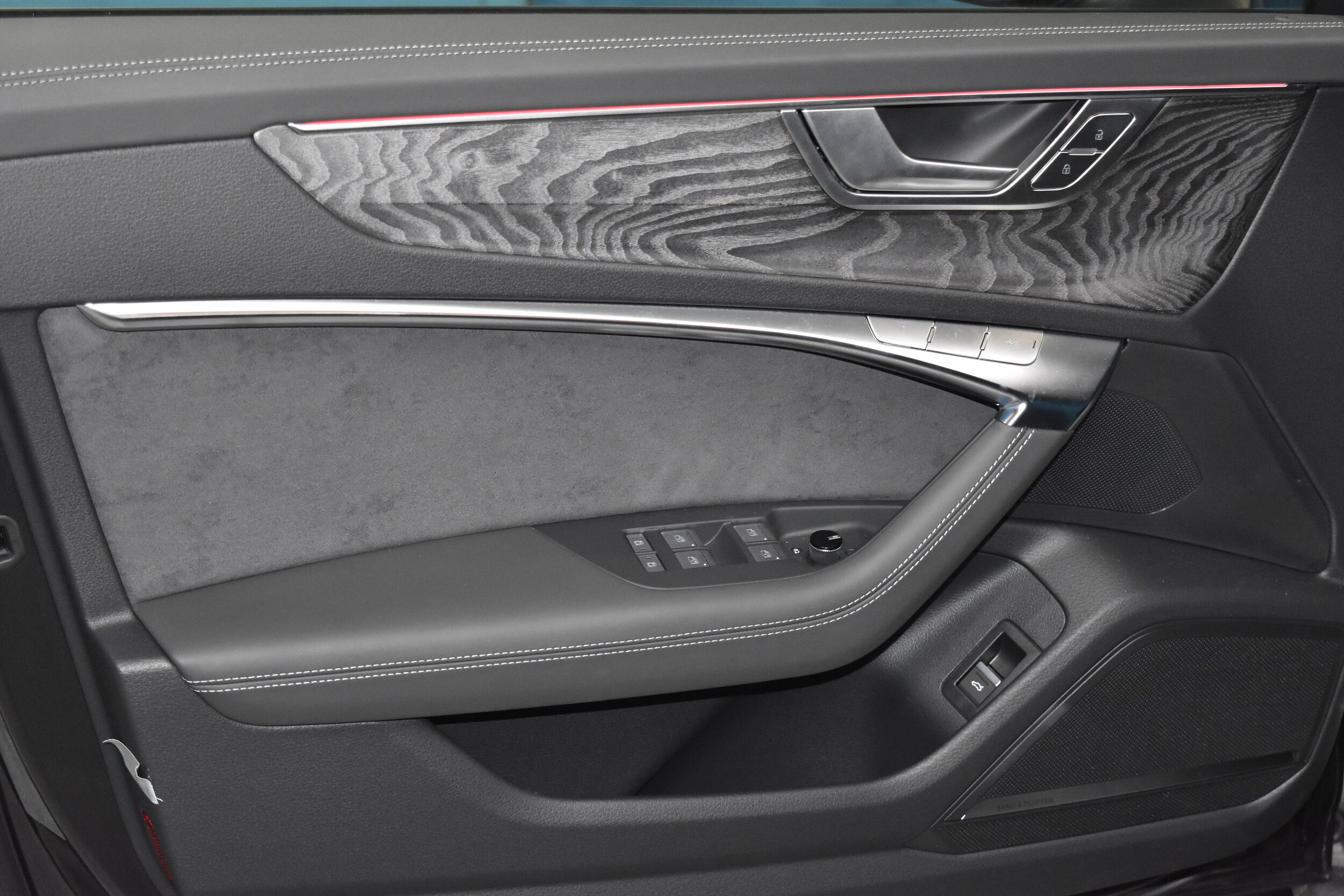 2025 Audi A6 Allroad Quattro Prestige photo 3