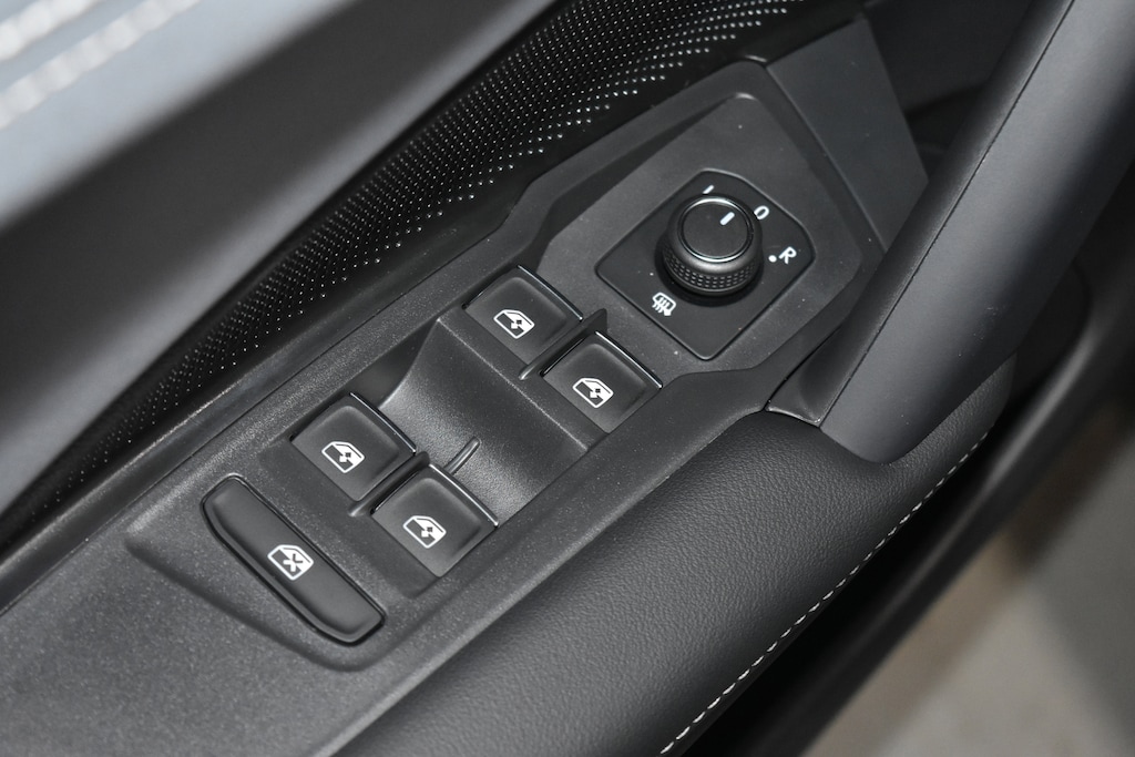 New 2026 Volkswagen Tiguan 2.0T SE SUV