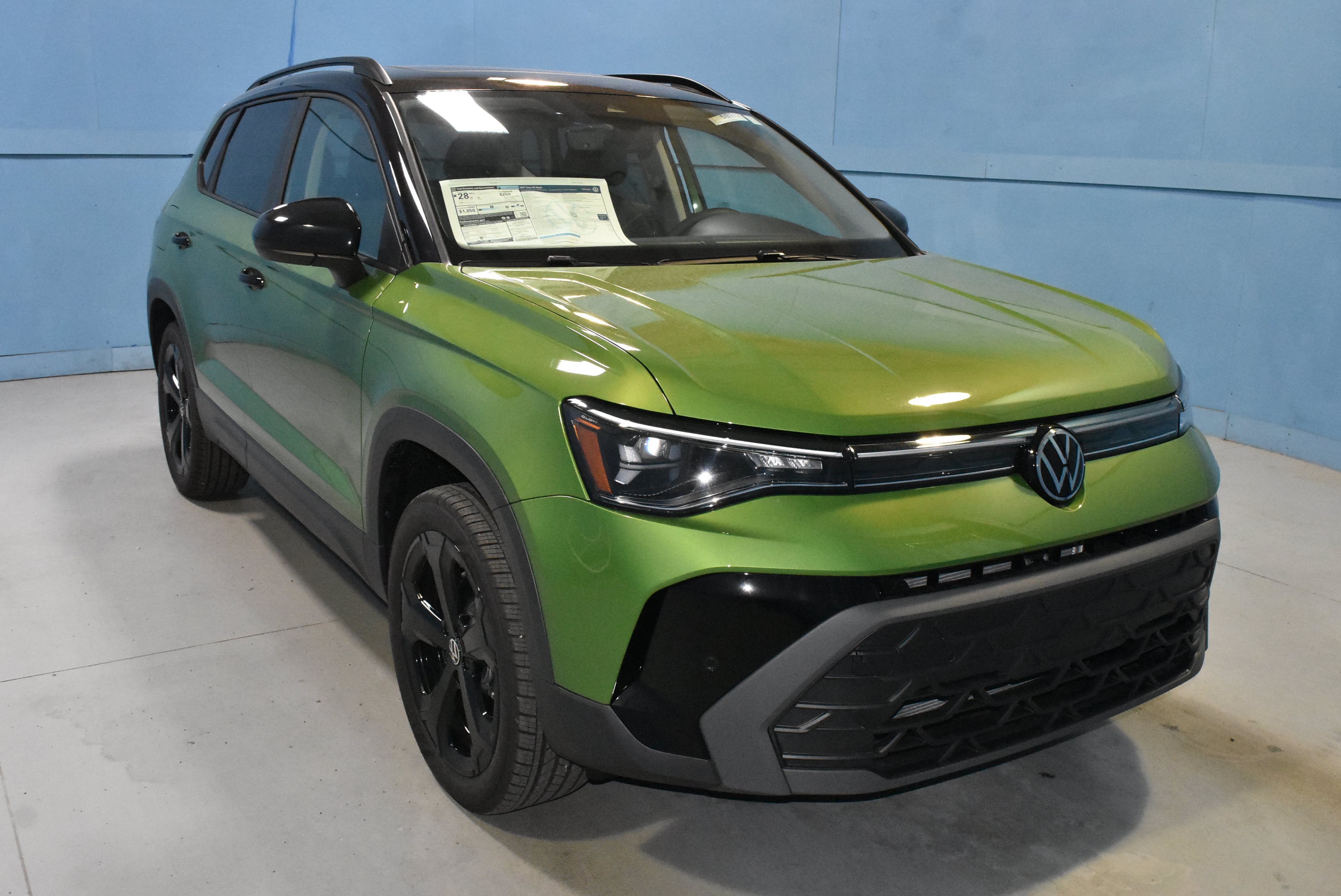 2027 Volkswagen Taos 1.5T SE Black SUV