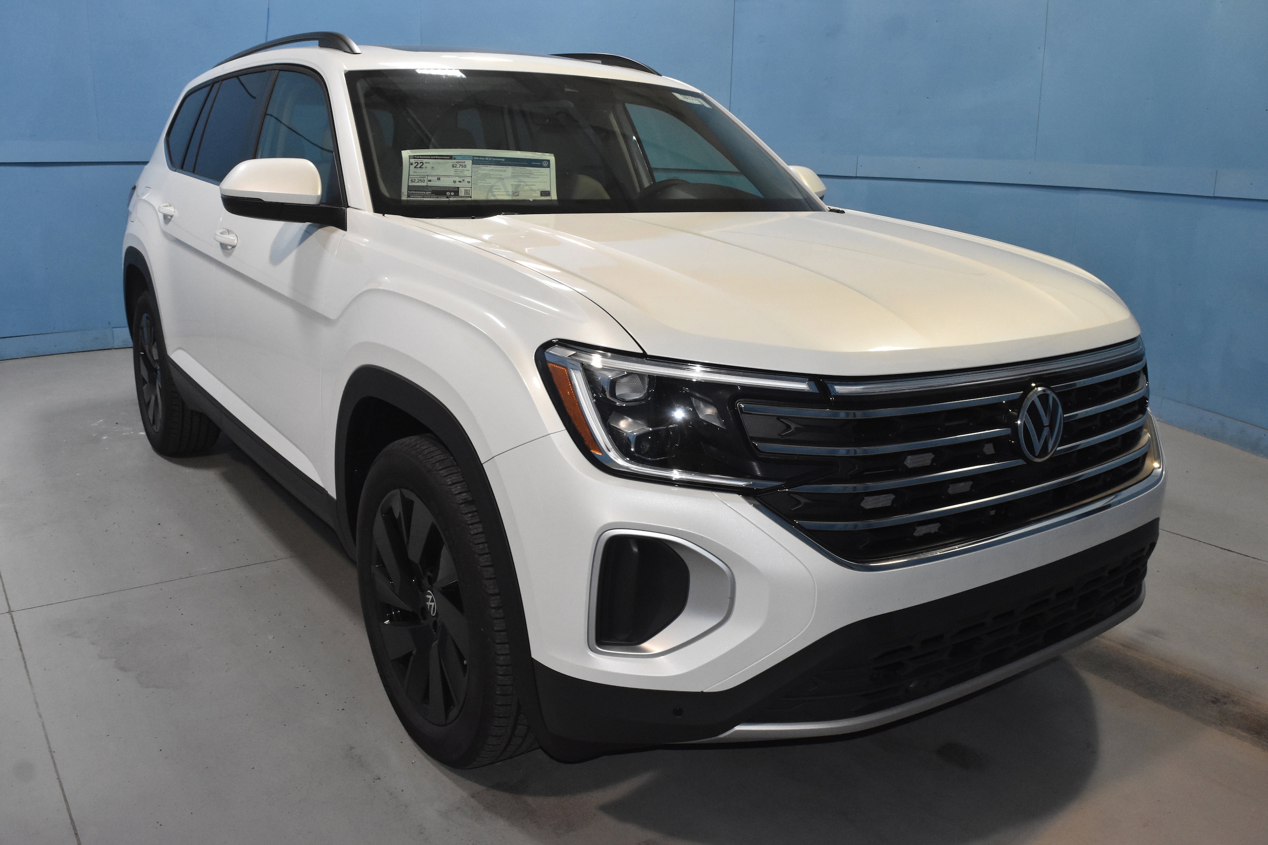 2026 Volkswagen Atlas 2.0T SE w/Tech 4MOTION's photo