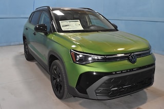 2026 Volkswagen Taos 1.5T SE Black SUV