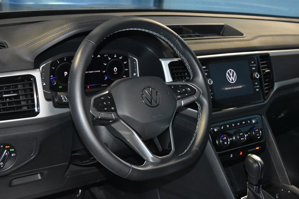 2022 Volkswagen Atlas V6 SE Technology photo 2