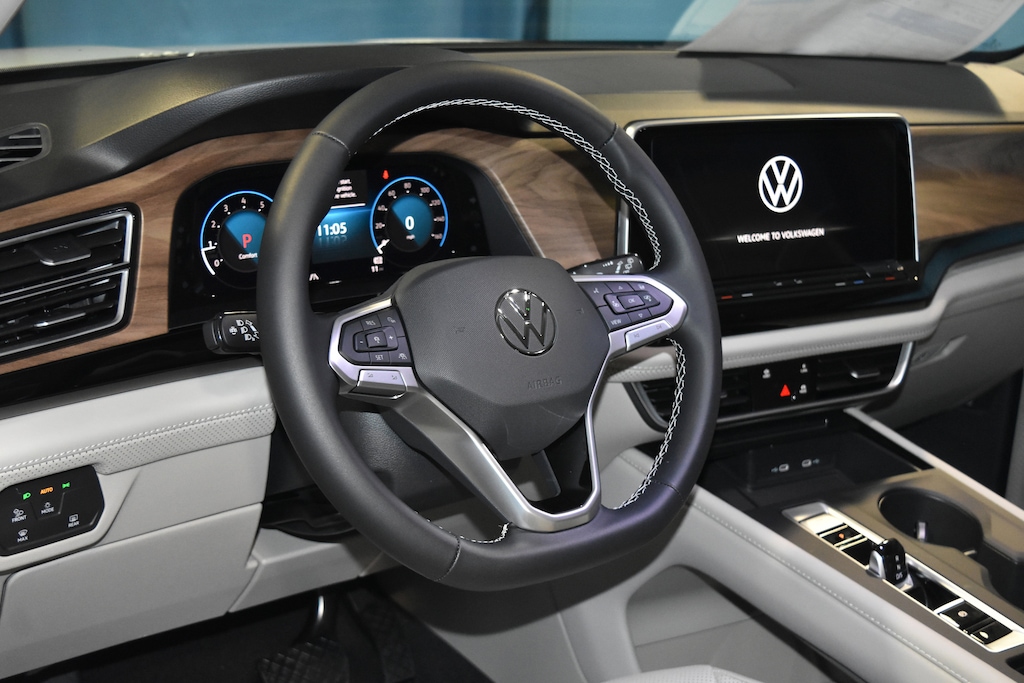 New 2026 Volkswagen Atlas 2.0T SE SUV