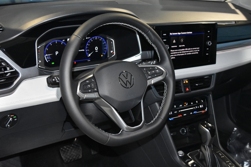 New 2026 Volkswagen Taos 1.5T SEL SUV