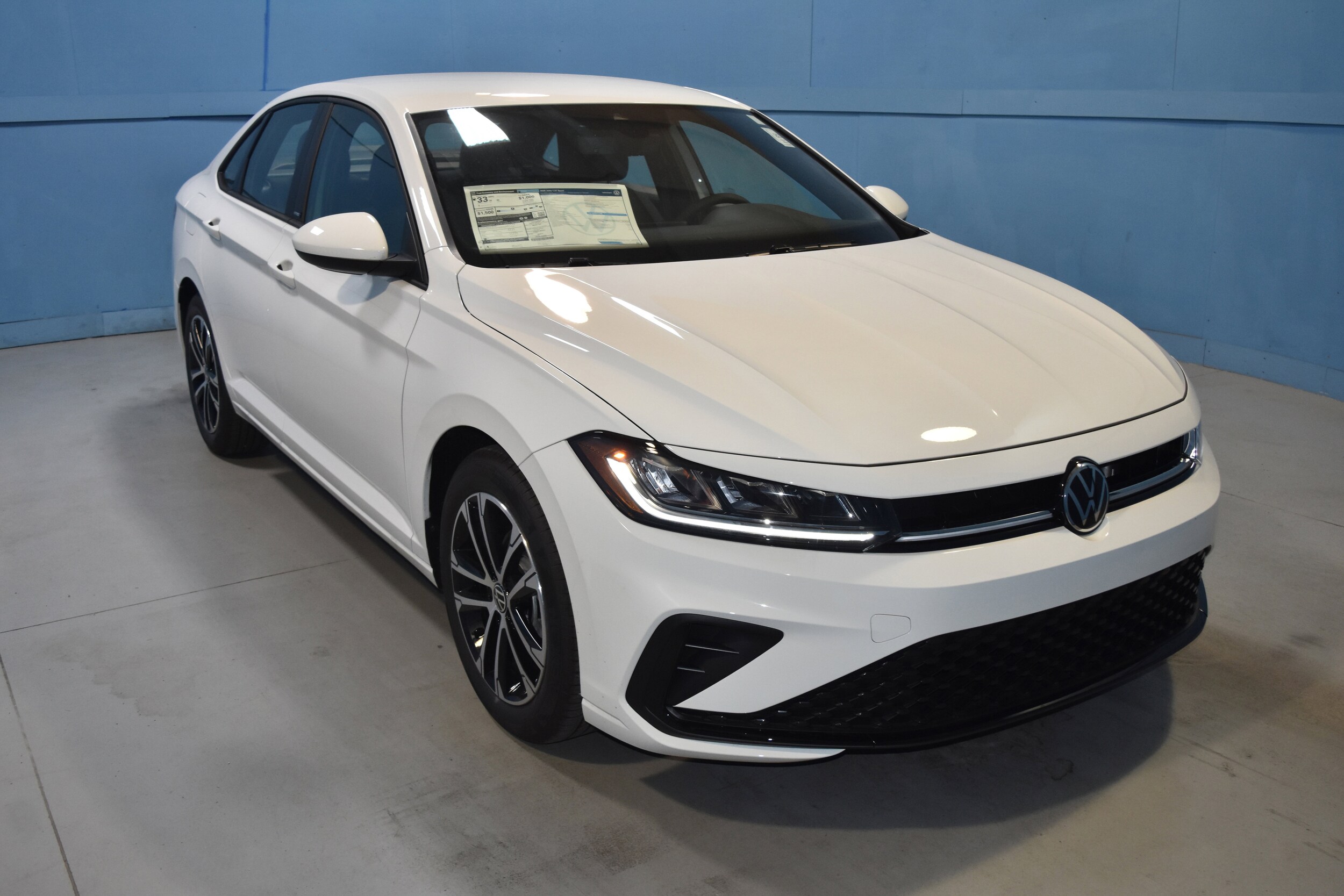 2026 Volkswagen Jetta Sport photo 2