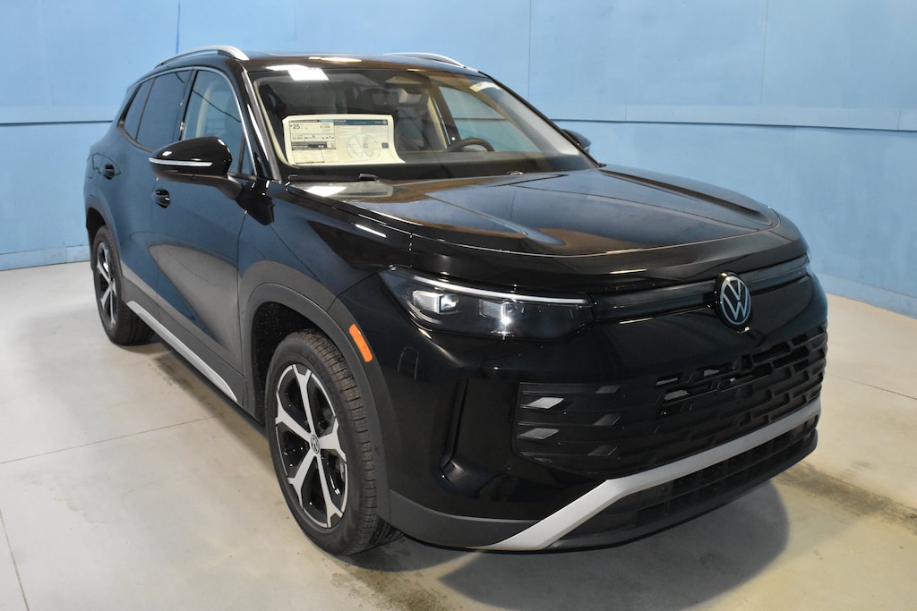 New 2026 Volkswagen Tiguan SE SUV
