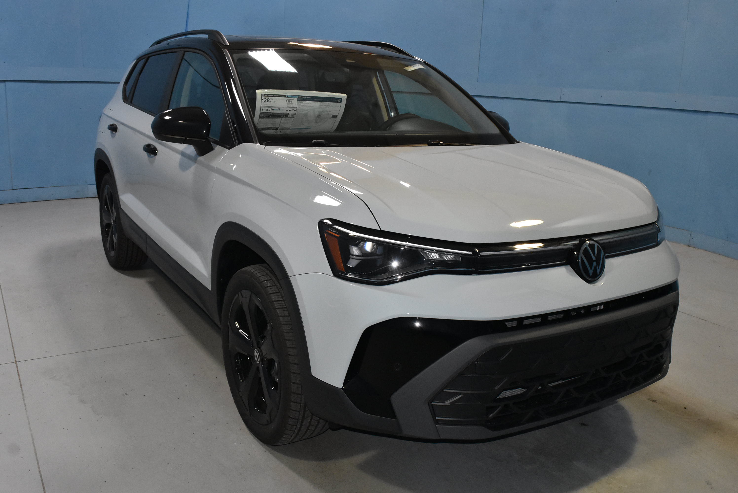 2027 Volkswagen Taos 1.5T SE Black SUV