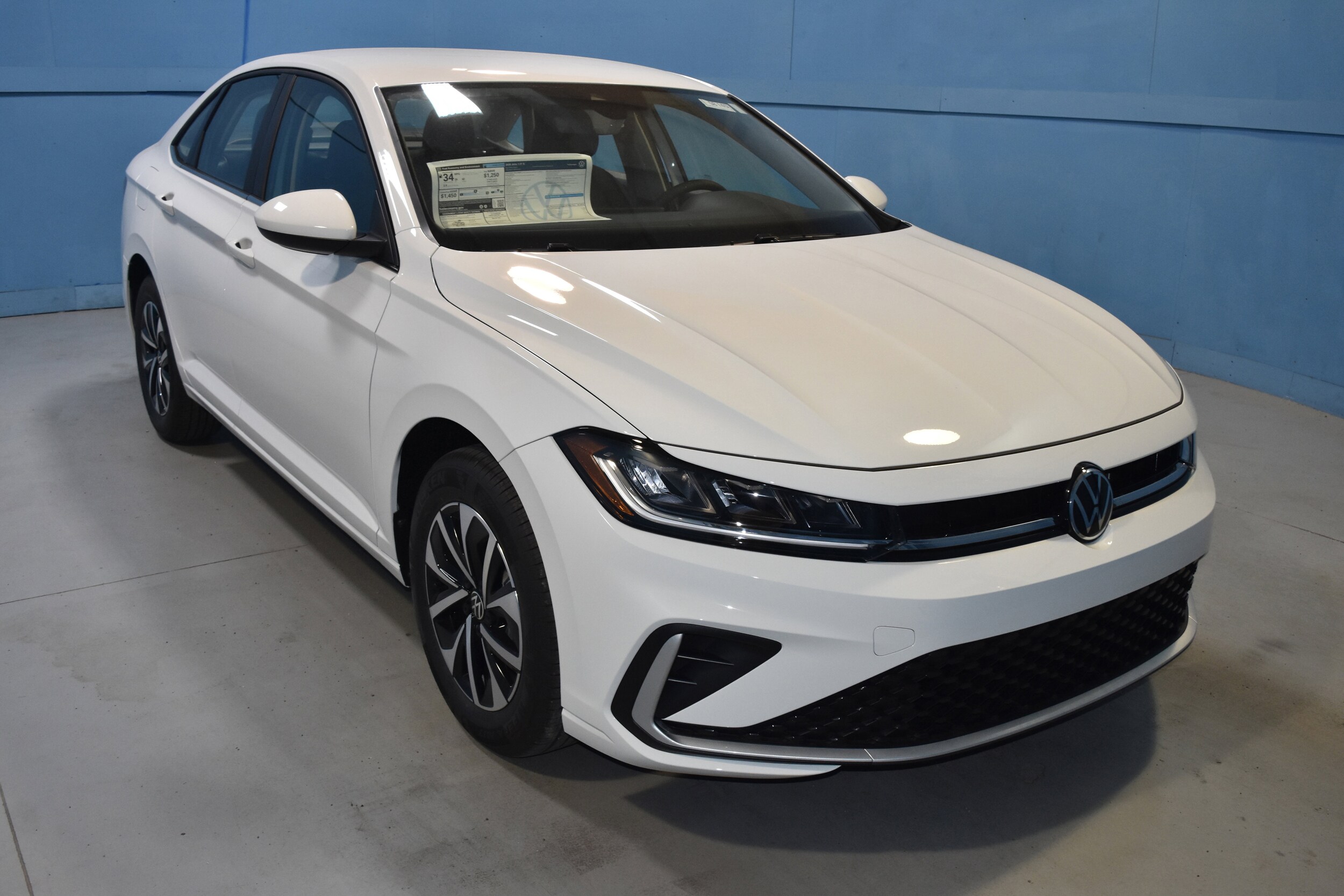 2026 Volkswagen Jetta 1.5T S photo 2