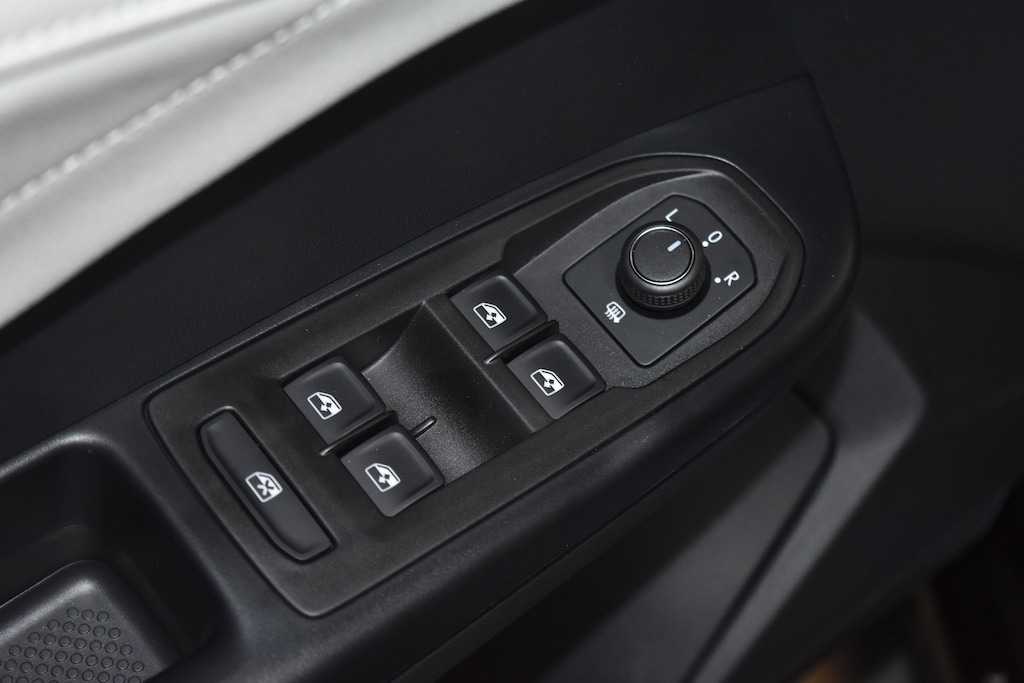 New 2026 Volkswagen Taos 1.5T SEL SUV