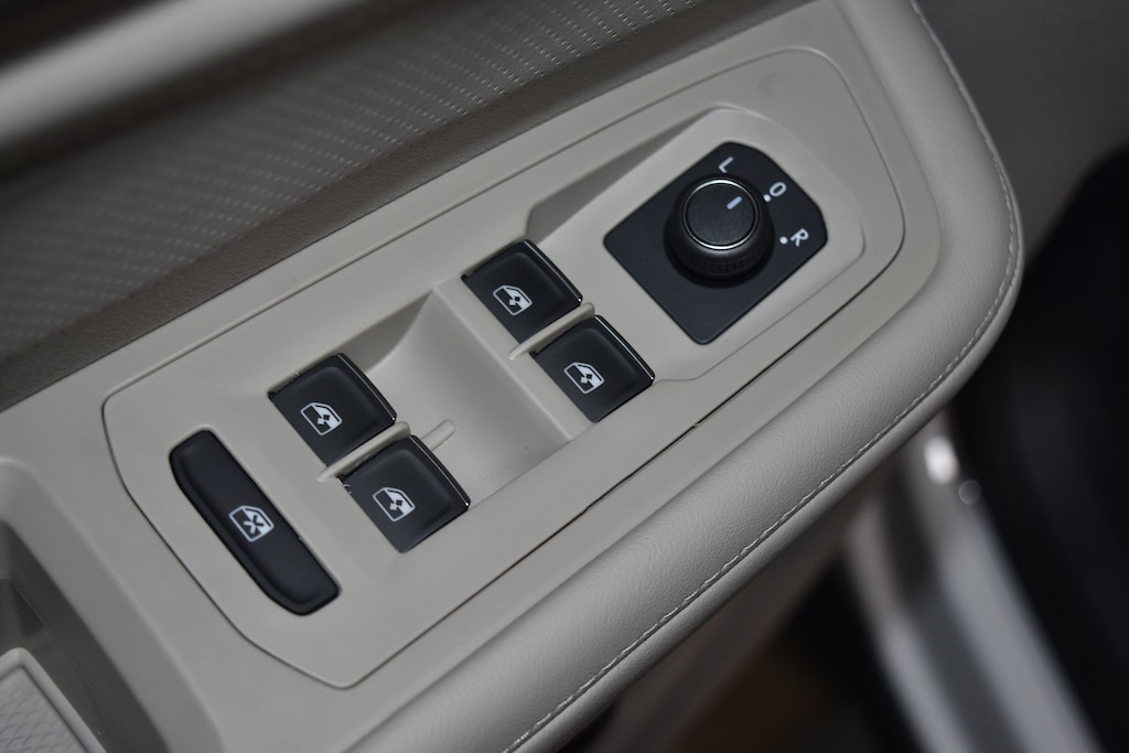 New 2026 Volkswagen Atlas 2.0T SE w/Technology SUV