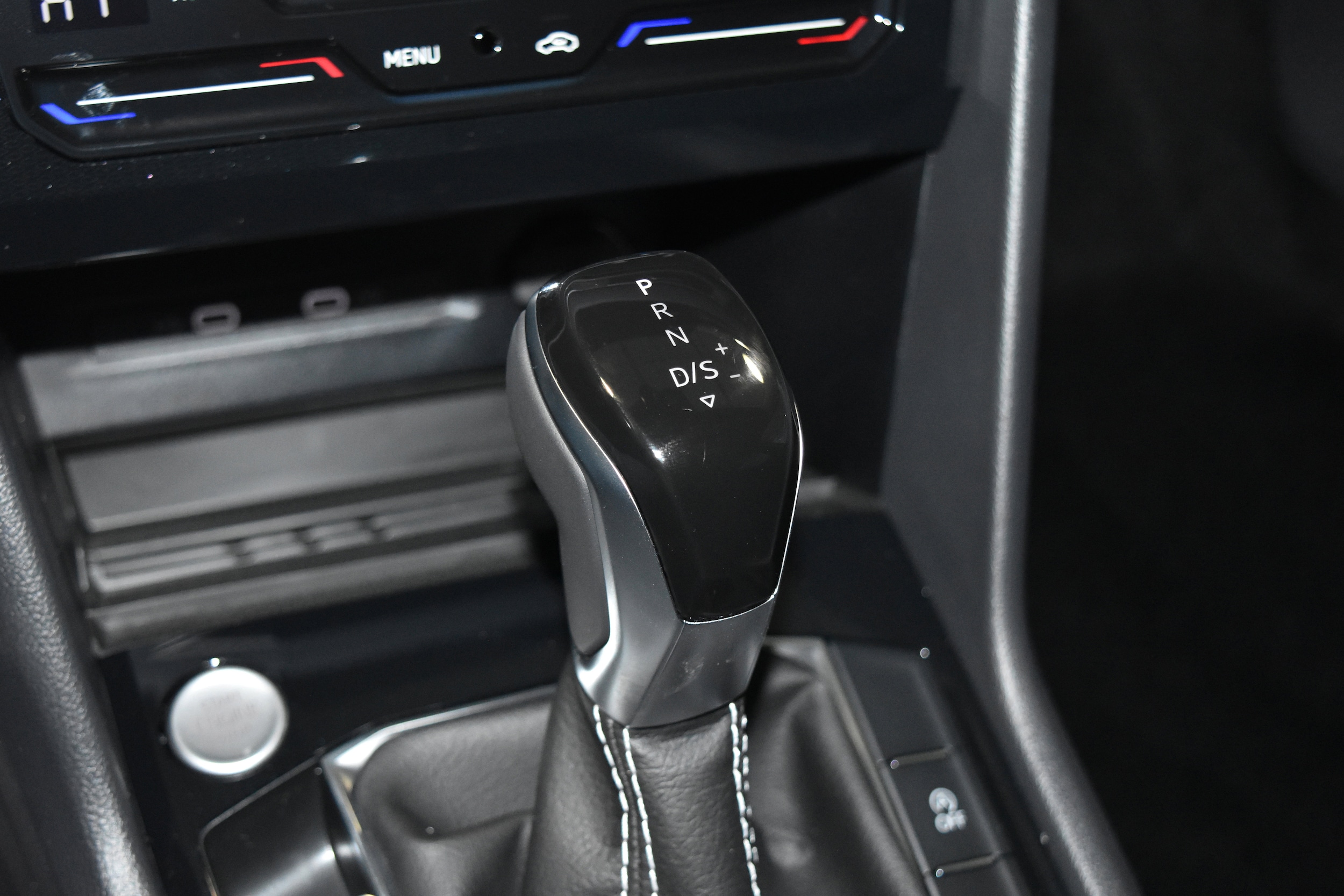 2026 Volkswagen Taos SEL - Photo 12