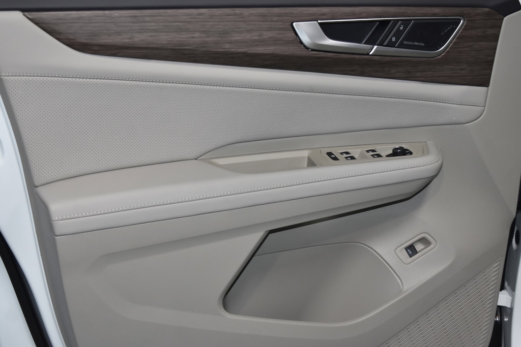 New 2026 Volkswagen Atlas 2.0T SEL Premium R-Line SUV