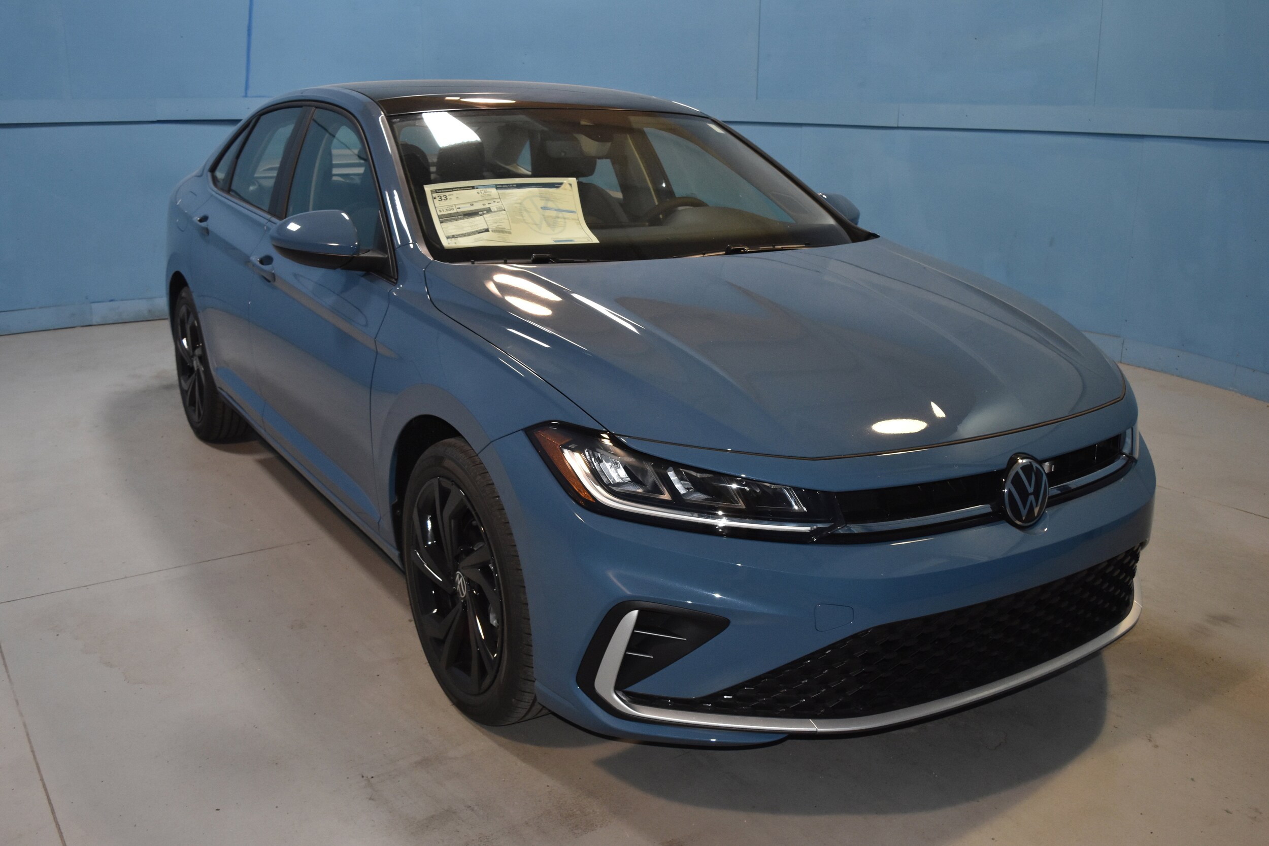 2026 Volkswagen Jetta 1.5T SE photo 2