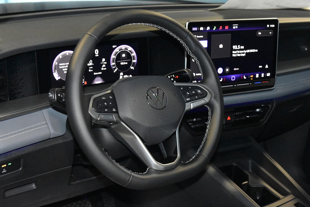 New 2026 Volkswagen Tiguan 2.0T SE SUV