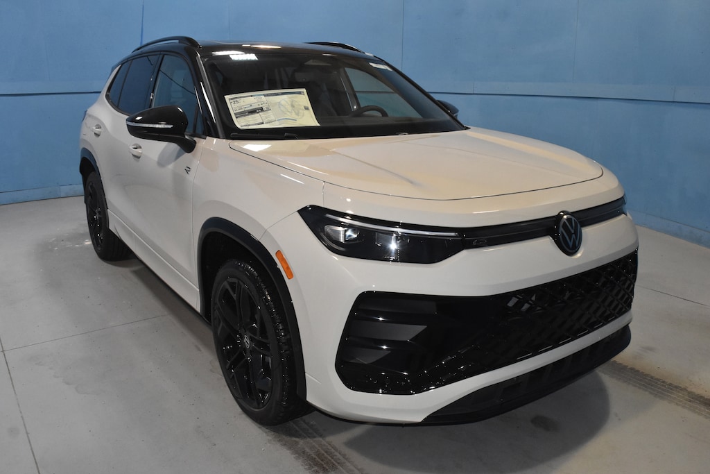 New 2026 Volkswagen Tiguan 2.0T SE R-Line Black SUV