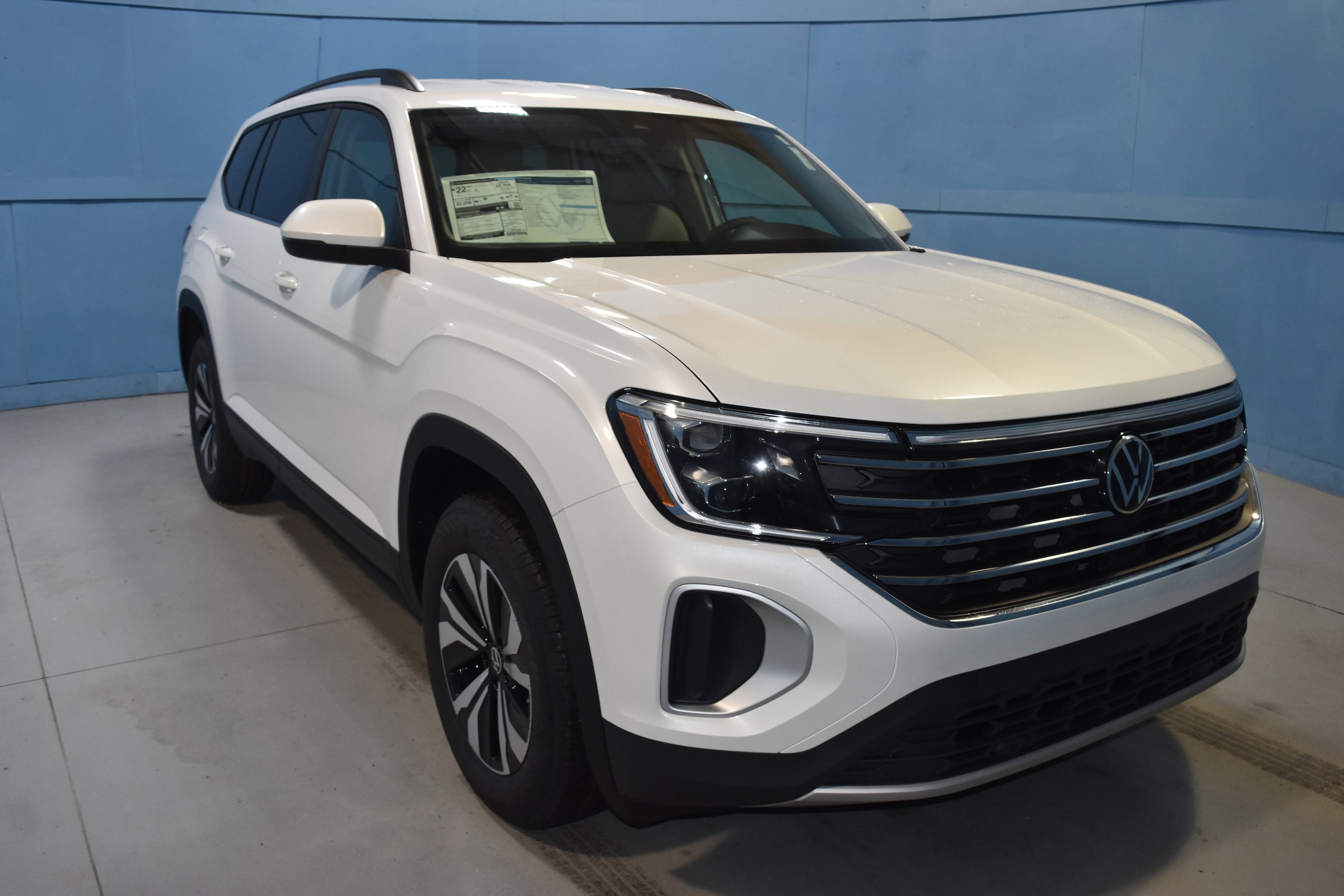2026 Volkswagen Atlas SE's photo