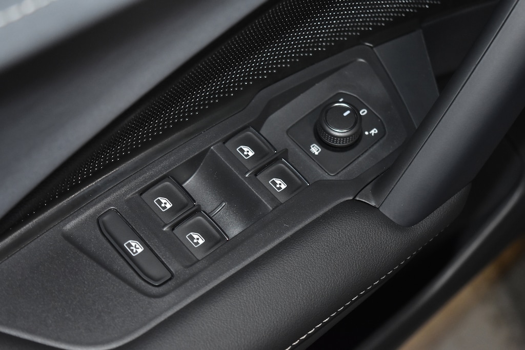 New 2026 Volkswagen Tiguan 2.0T SE R-Line Black SUV