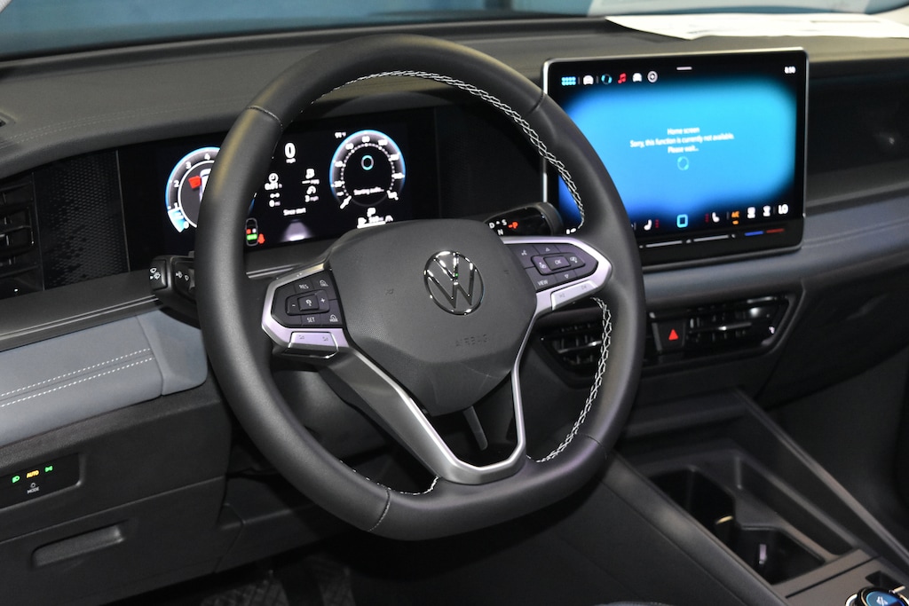 New 2026 Volkswagen Tiguan SE SUV