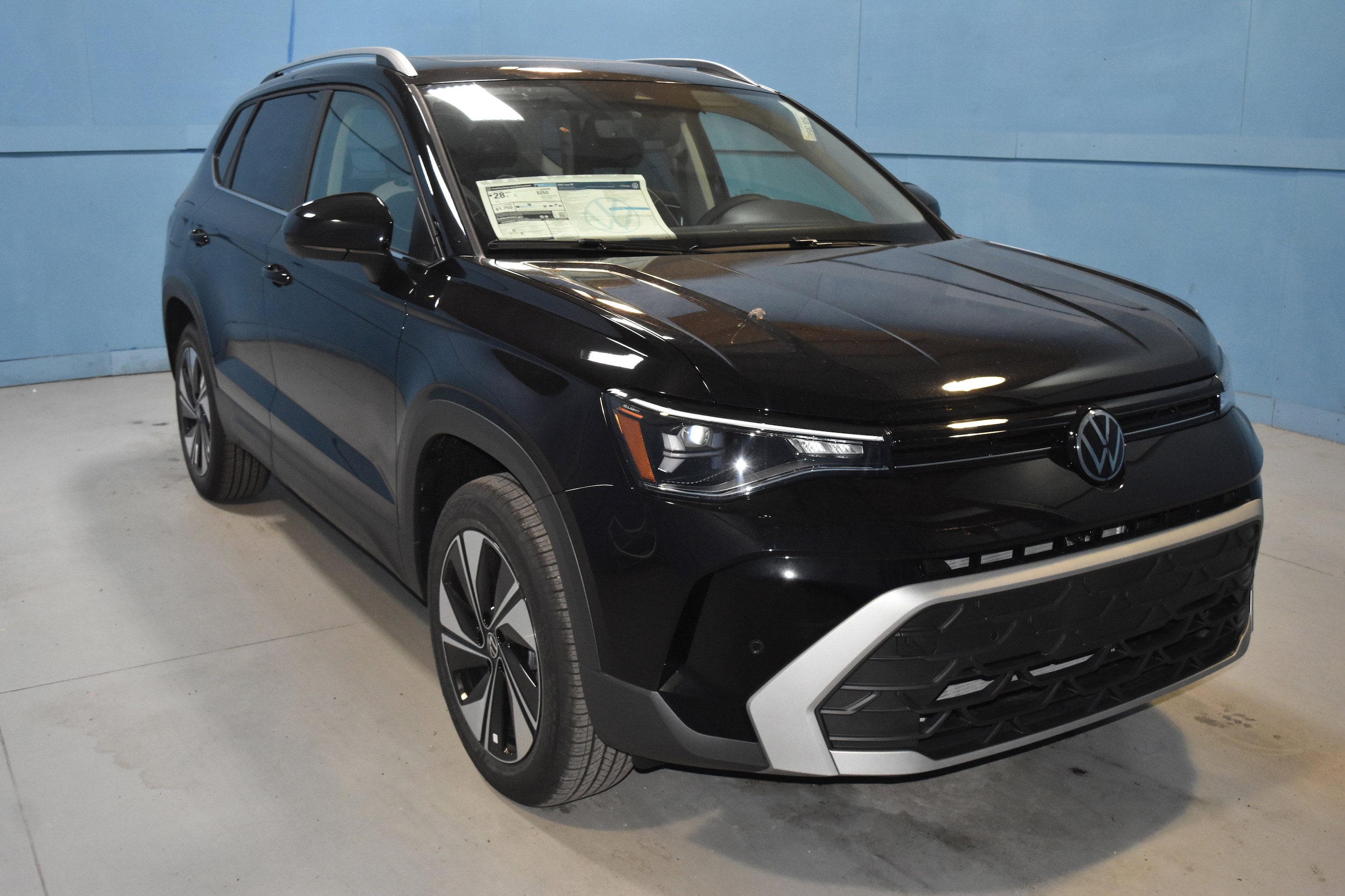 2026 Volkswagen Taos SE's photo