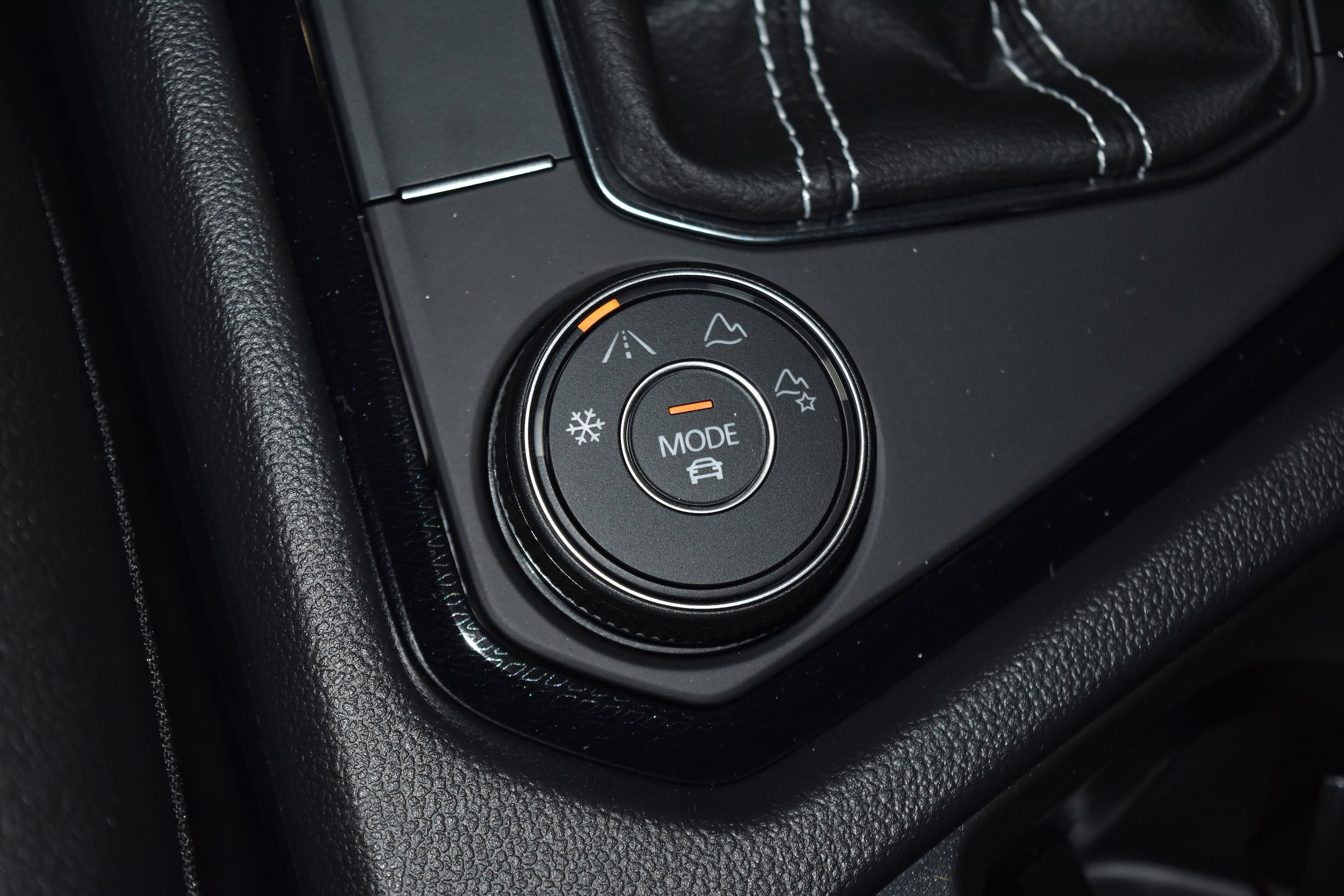 2026 Volkswagen Taos SEL - Photo 13