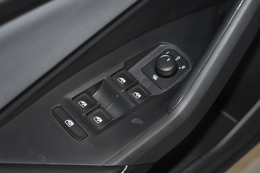 New 2026 Volkswagen Jetta 1.5T SE Sedan