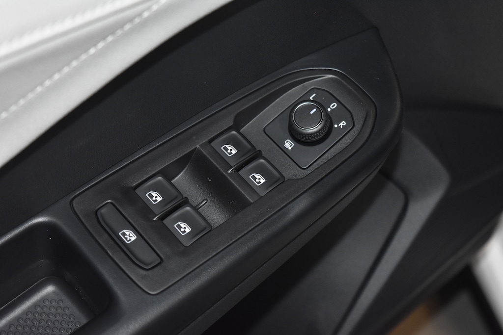 New 2026 Volkswagen Taos 1.5T SEL SUV