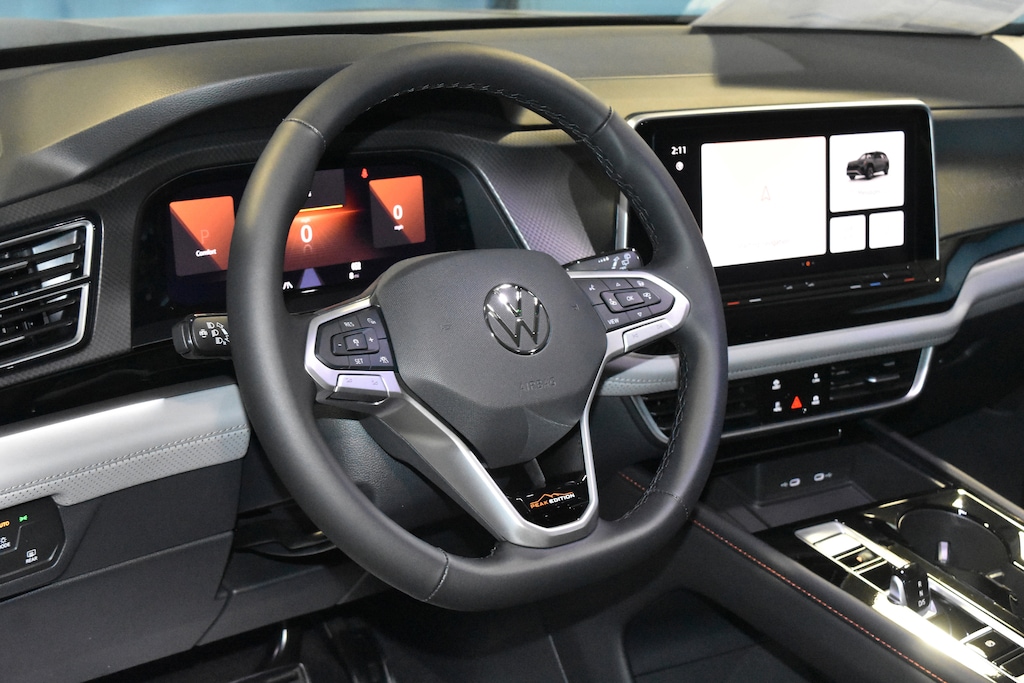 New 2026 Volkswagen Atlas 2.0T Peak Edition SUV