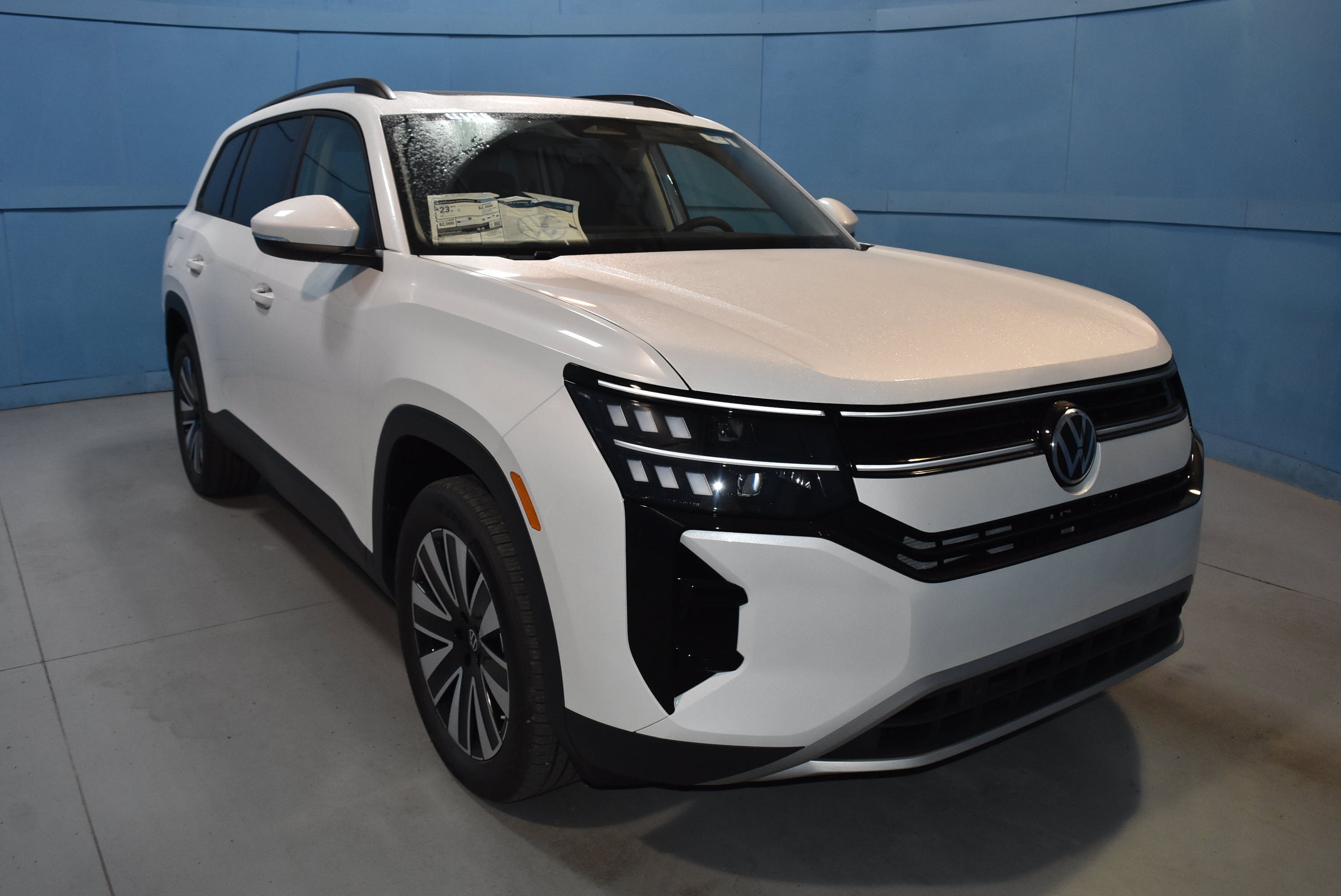 2027 Volkswagen Atlas SE w/Technology SUV
