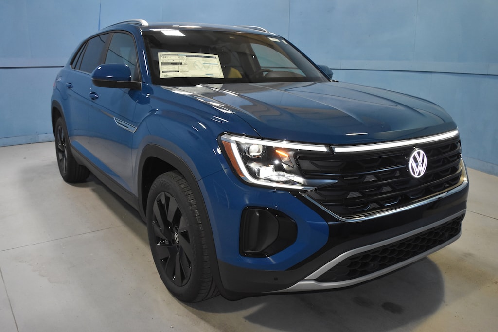 New 2026 Volkswagen Atlas Cross Sport 2.0T SE w/Technology SUV