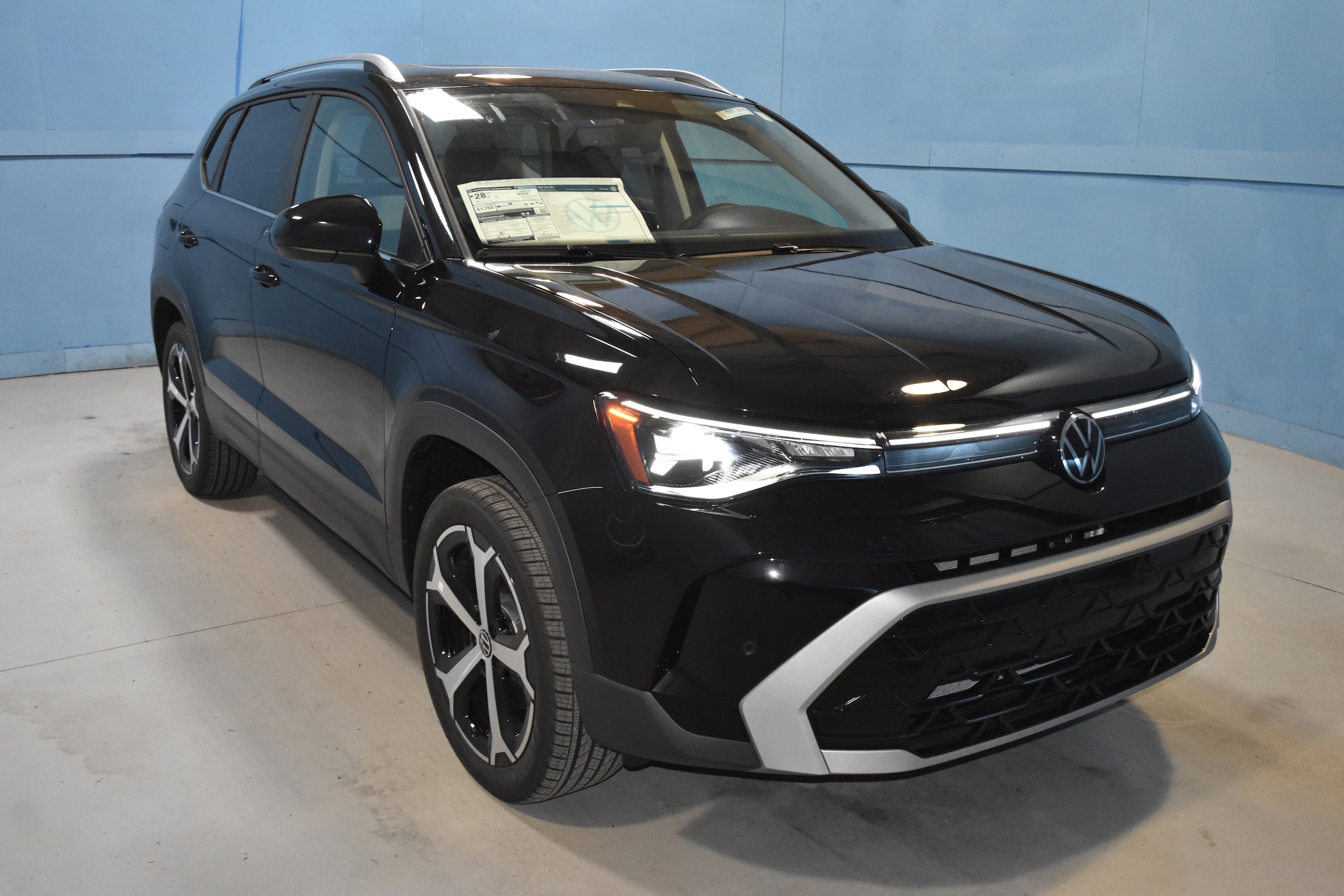 2026 Volkswagen Taos SEL's photo