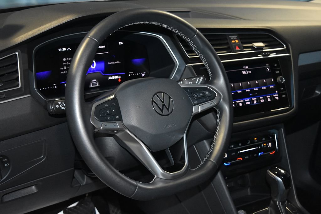 2024 Volkswagen Tiguan SE Sport photo 2
