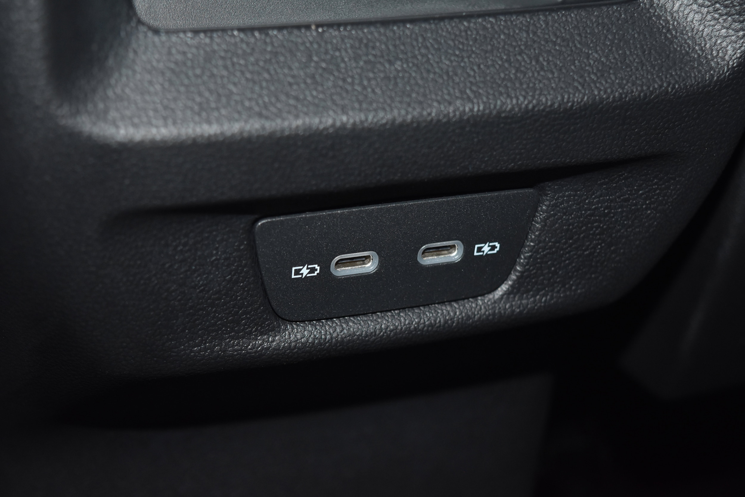 2026 Volkswagen Tiguan SE - Photo 17