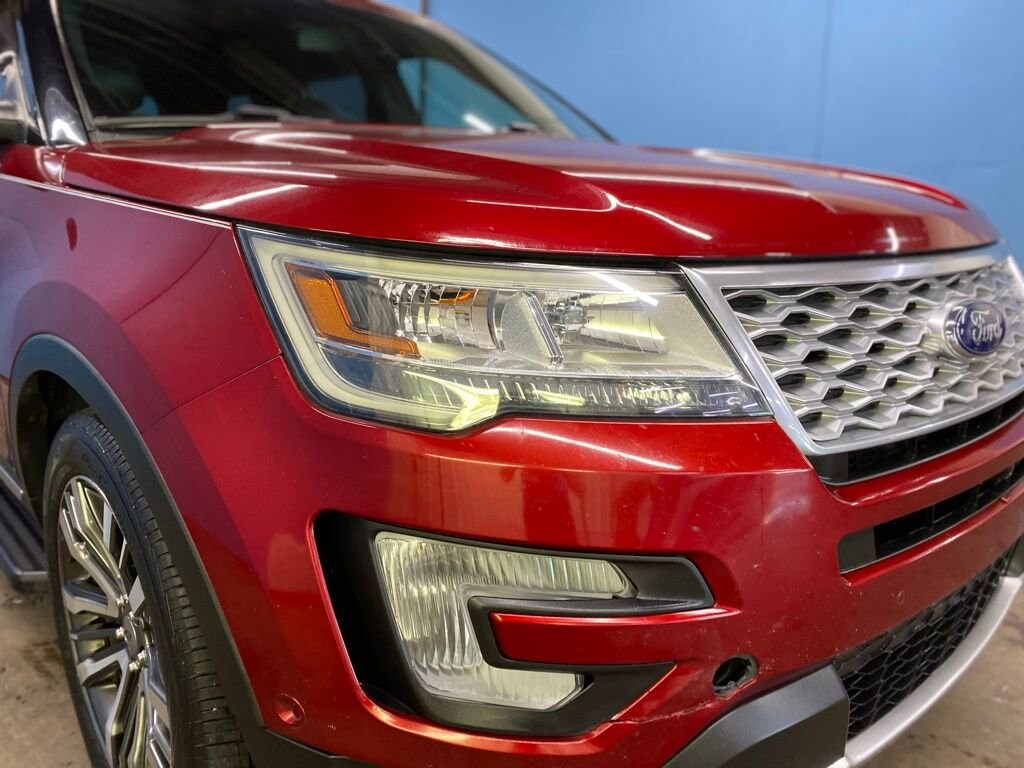 Used 2017 Ford Explorer Platinum SUV