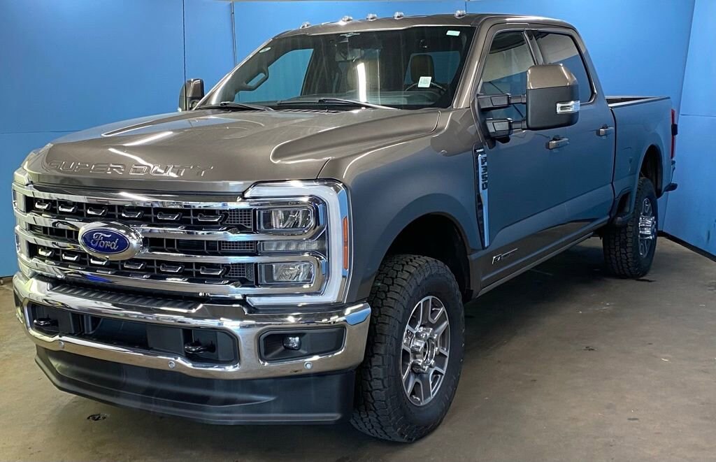 Used 2023 Ford F-350 Lariat Truck Crew Cab