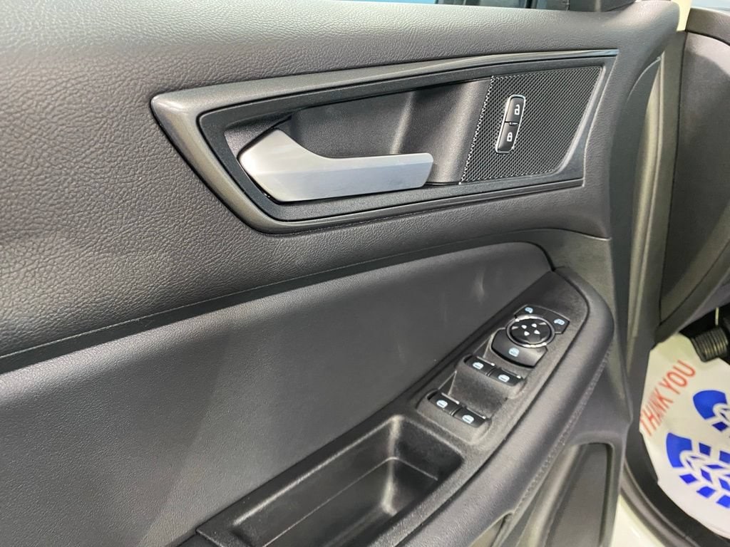 2024 Ford Edge SE - Photo 30