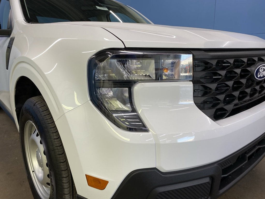 2025 Ford Maverick XL photo 2