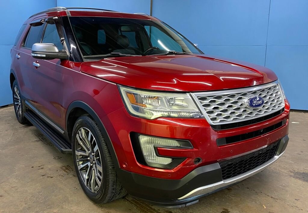 Used 2017 Ford Explorer Platinum SUV