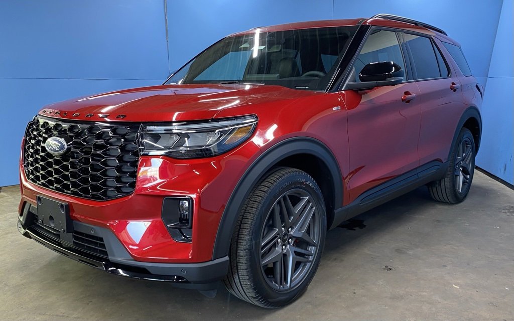 2025 Ford Explorer ST-Line photo 5