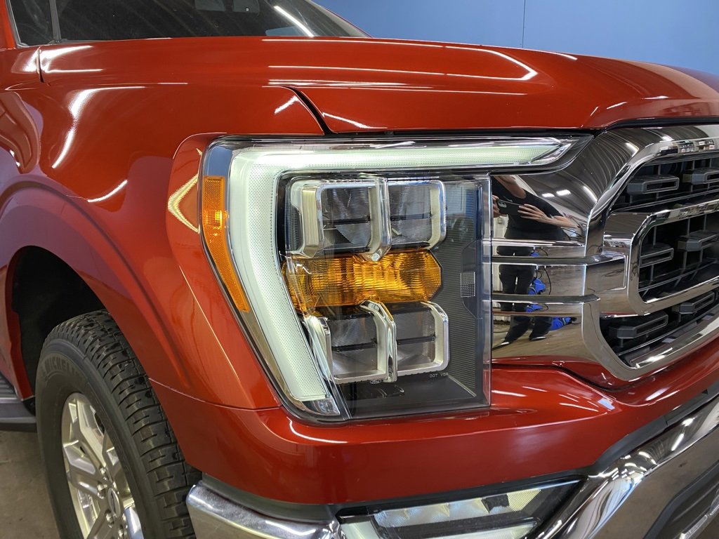 2023 Ford F-150 XLT photo 2