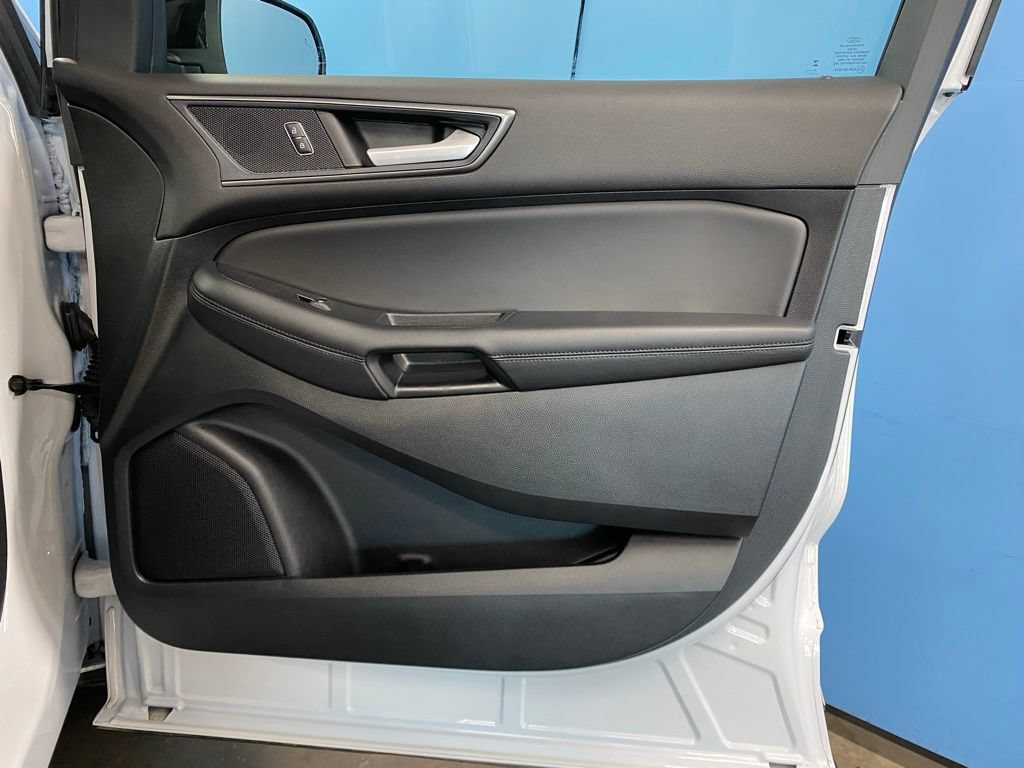 2024 Ford Edge SE - Photo 48