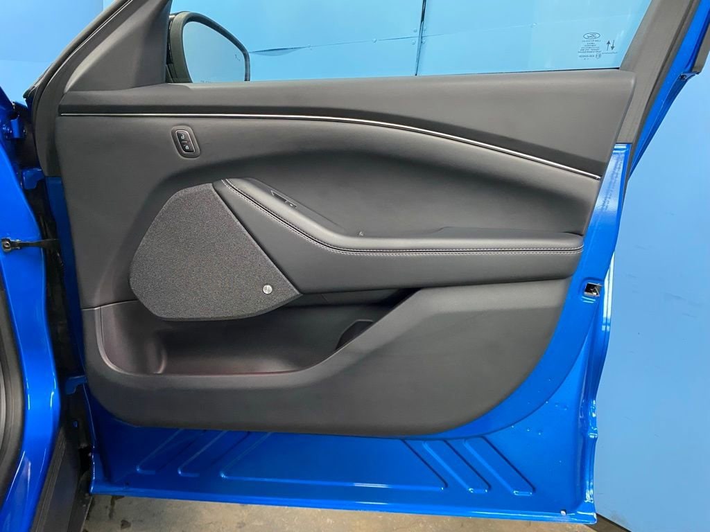 2025 Ford Mustang Mach-E Premium - Photo 53