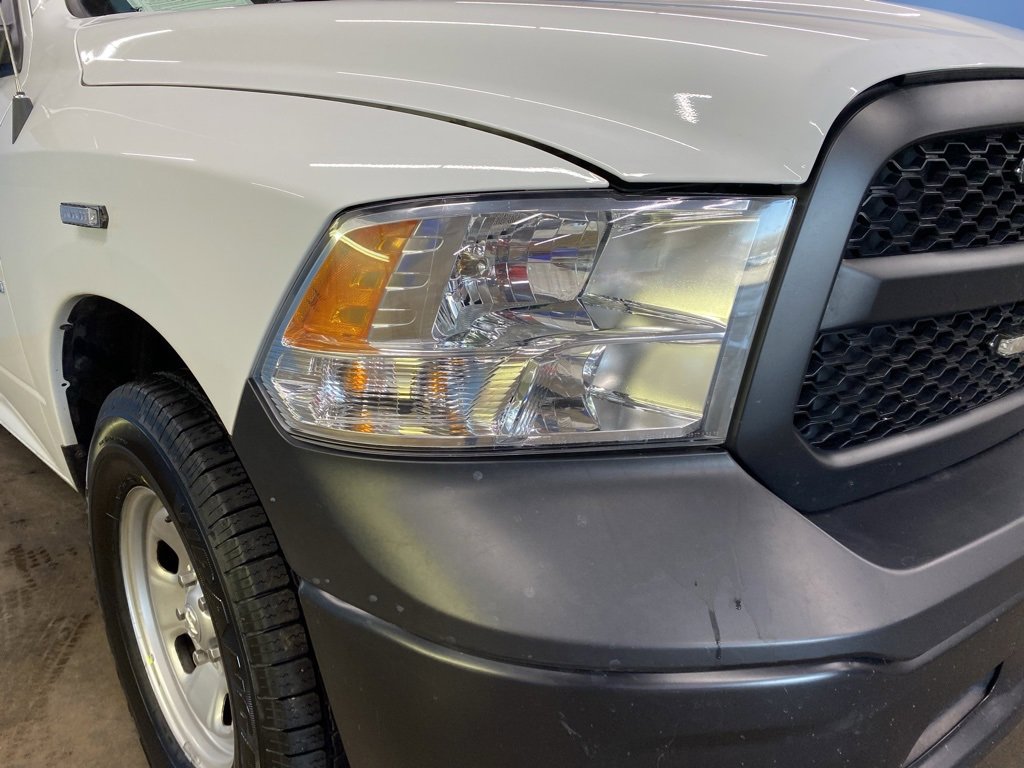 2022 Ram 1500 Classic Tradesman photo 2
