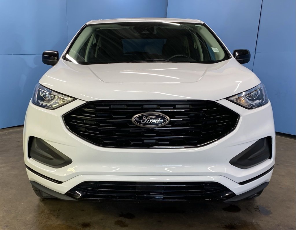 2024 Ford Edge SE photo 3