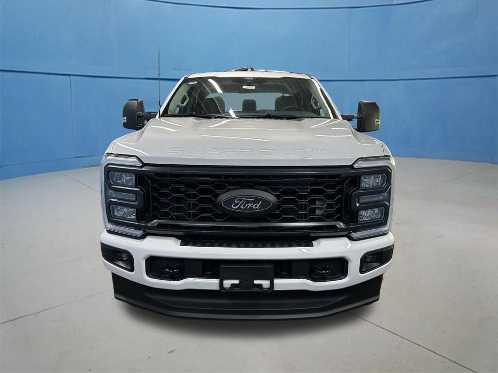 New 2026 Ford F-250 XL Truck Crew Cab