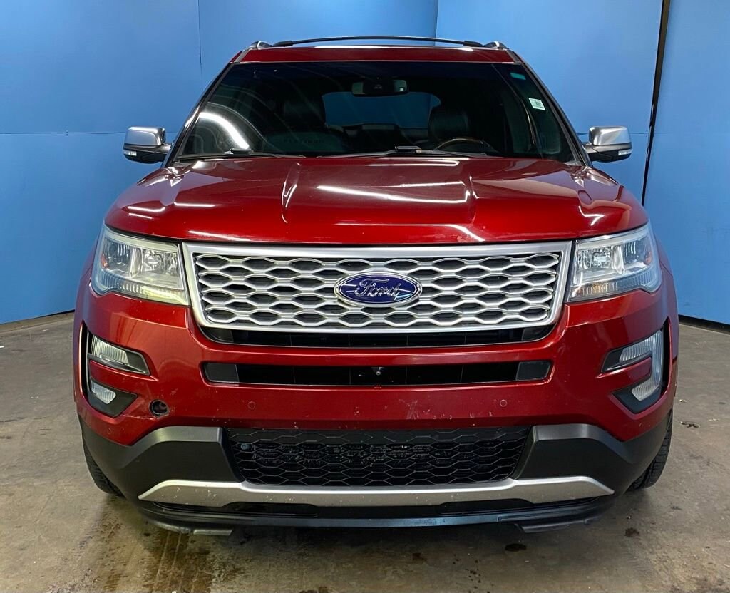 Used 2017 Ford Explorer Platinum SUV