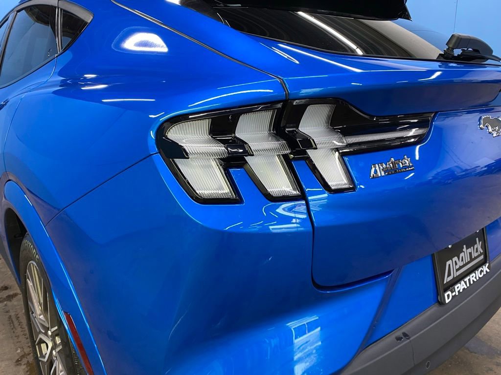 2025 Ford Mustang Mach-E Premium - Photo 10
