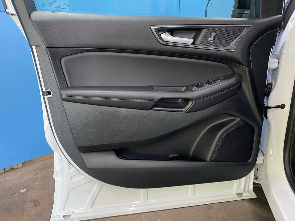2024 Ford Edge SE - Photo 31