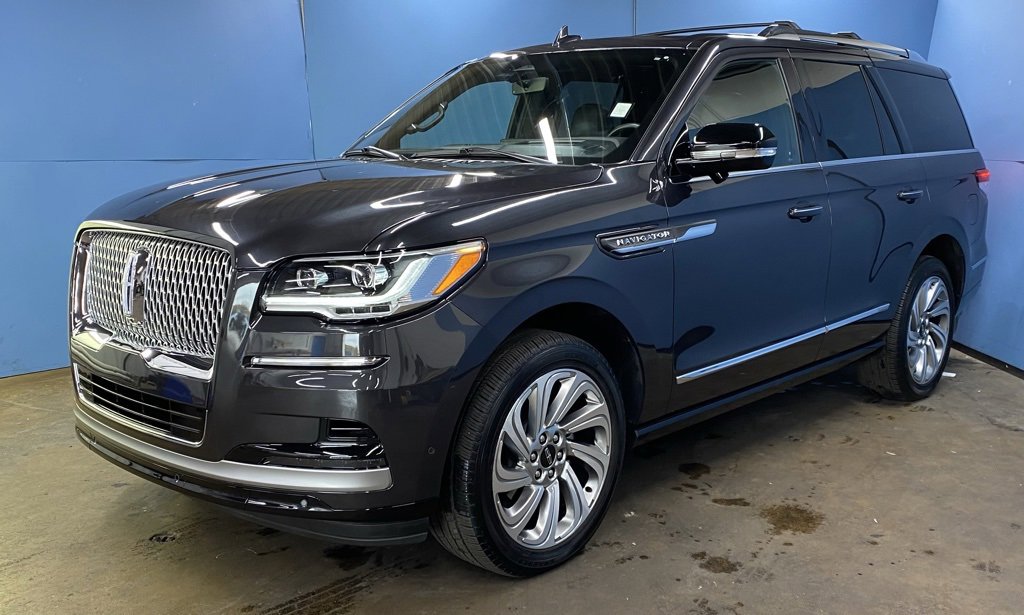 2024 Lincoln Navigator Reserve photo 3