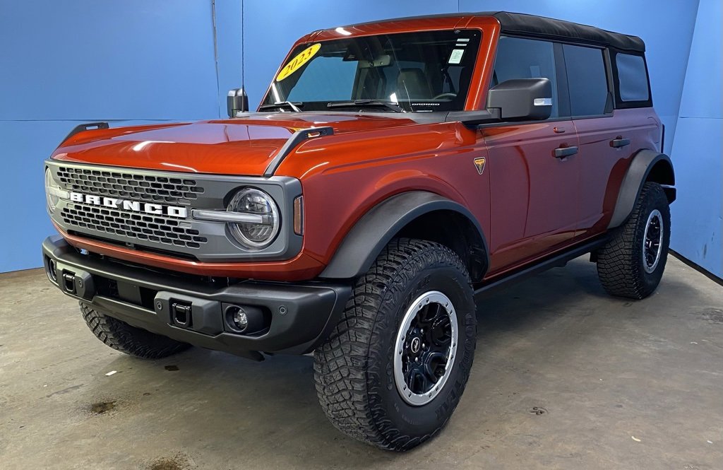 2023 Ford Bronco Badlands photo 3